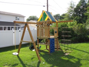 IMG_0016 Swing set front right