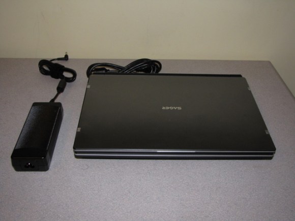 Screen closed with power supply